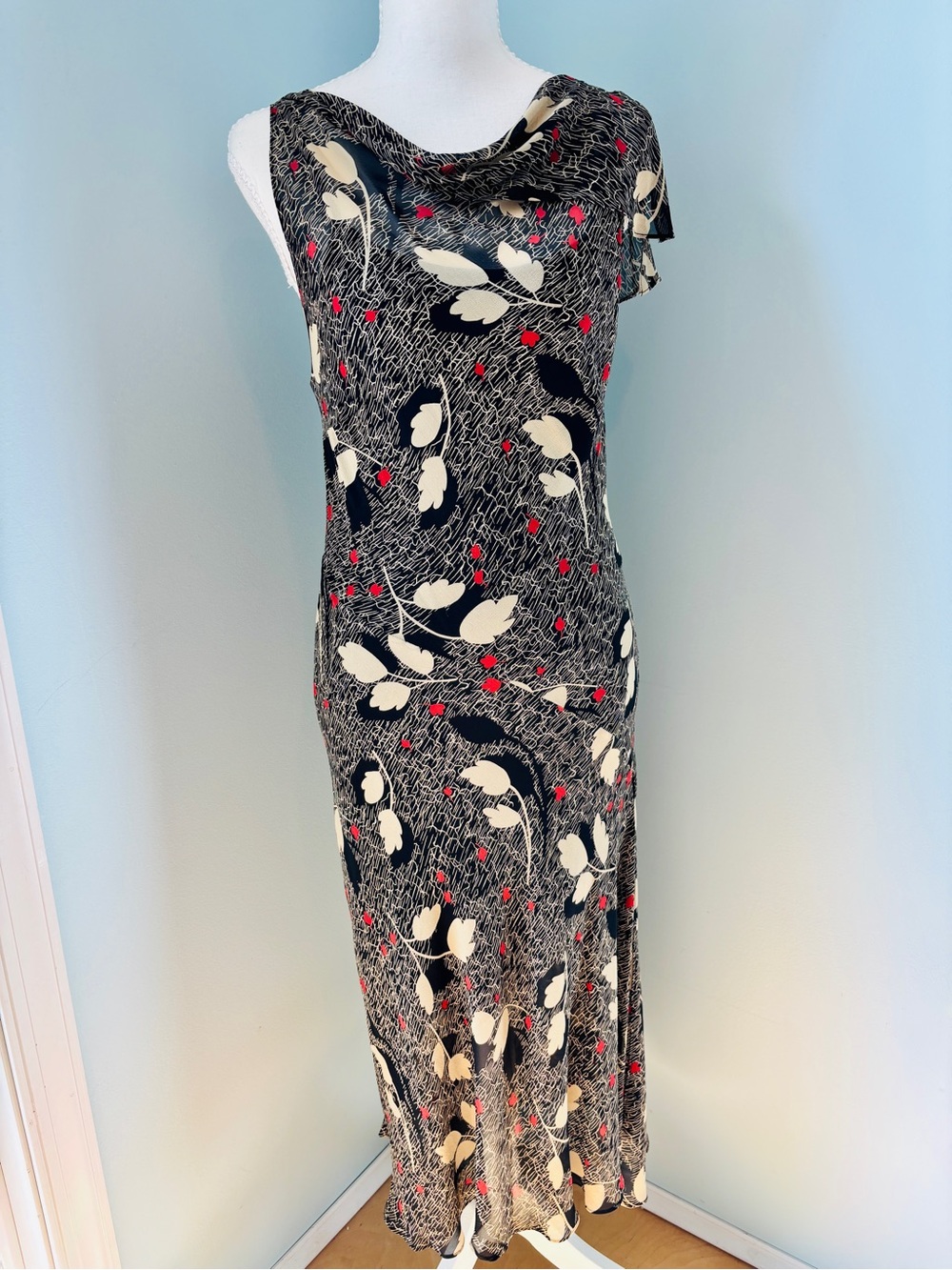 Sleeveless Cowl Neck Floral Maxi Dress - Black Cream with Red Accents Size M
